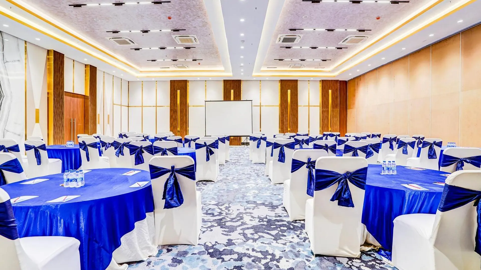 Sunday Hotels And Residences Gurgaon