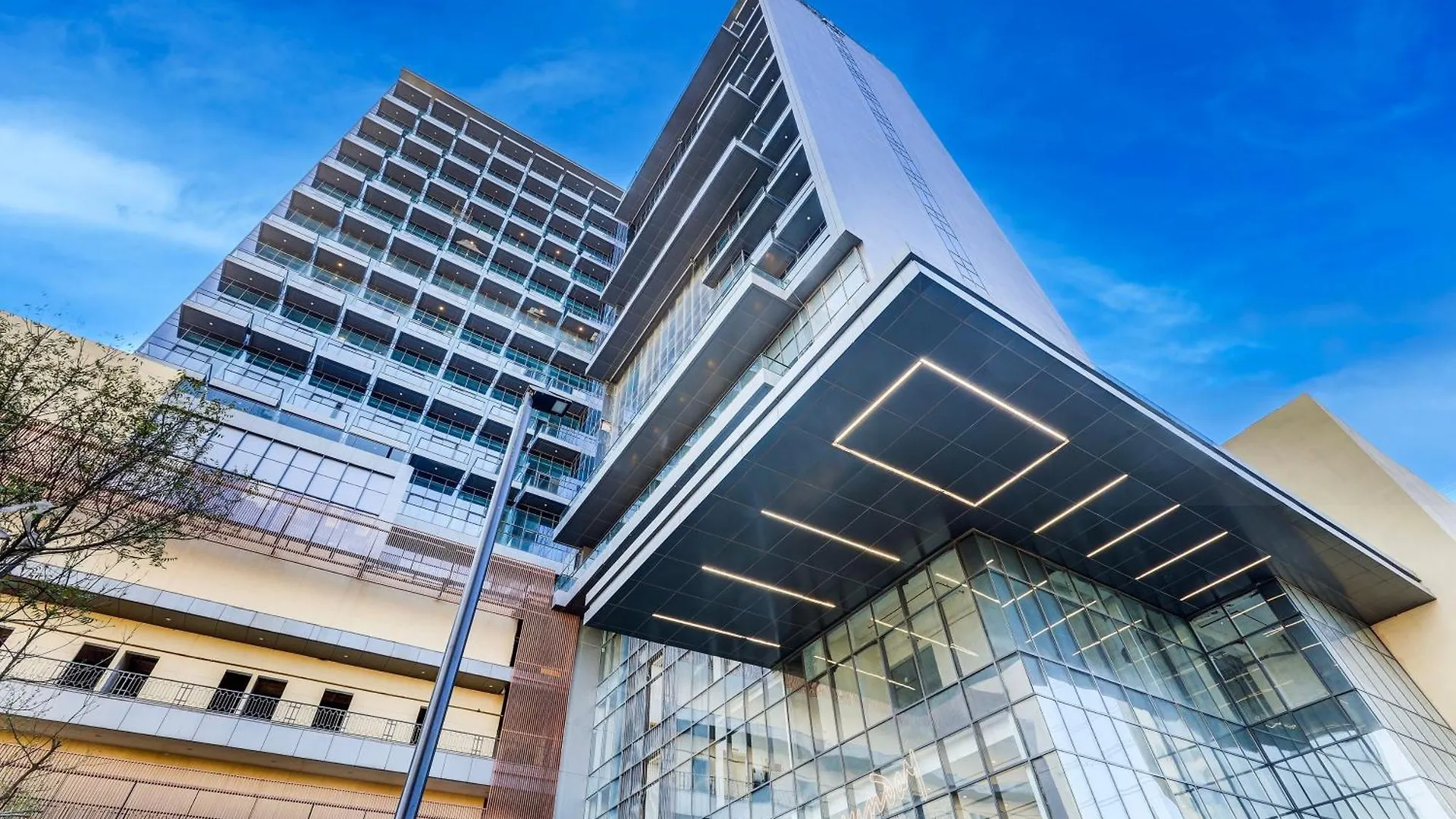 Sunday Hotels And Residences Gurgaon 4*,