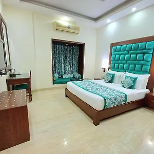 Hotel Siris 18 Gurgaon