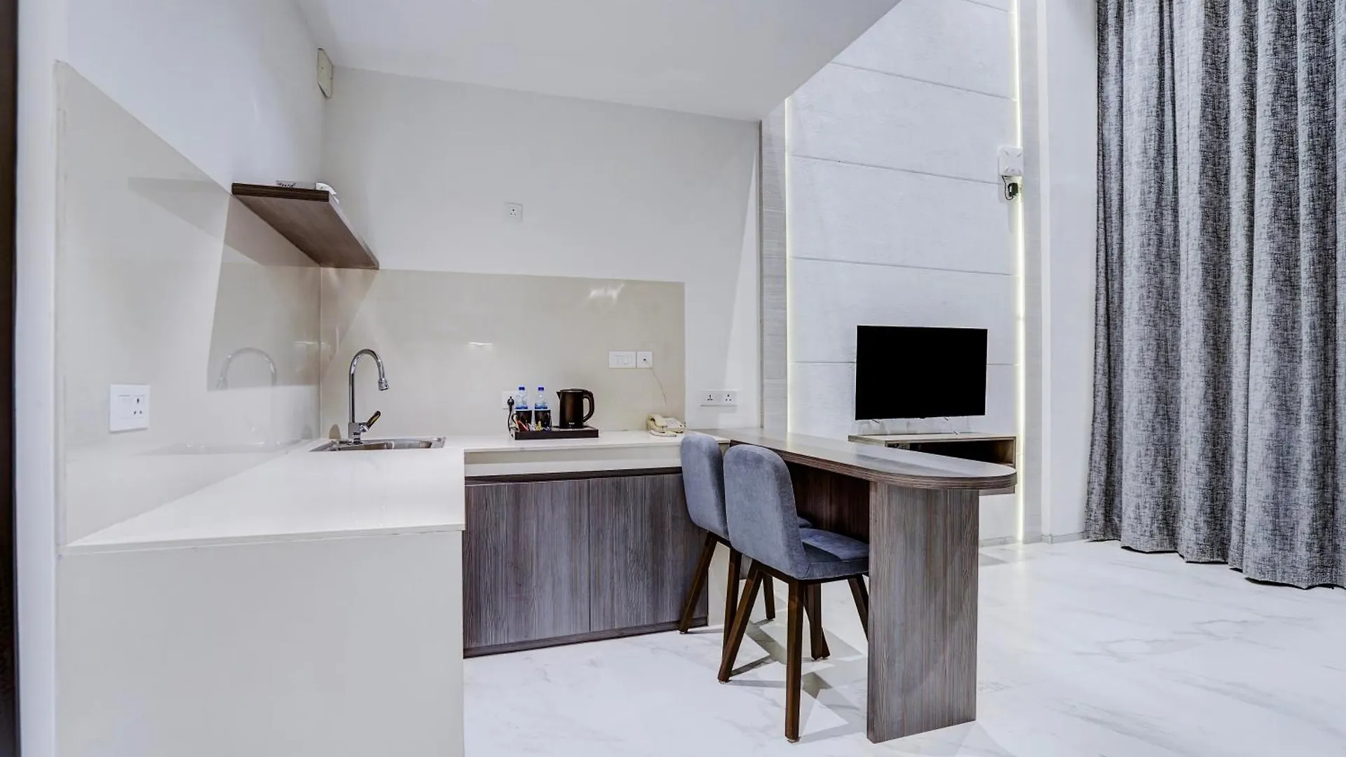 Sunday Hotels And Residences Gurgaon