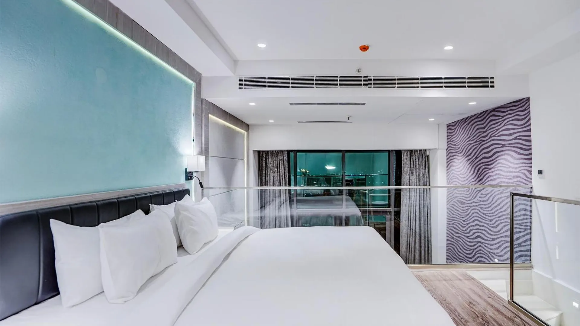 Sunday Hotels And Residences 구르가온 인도