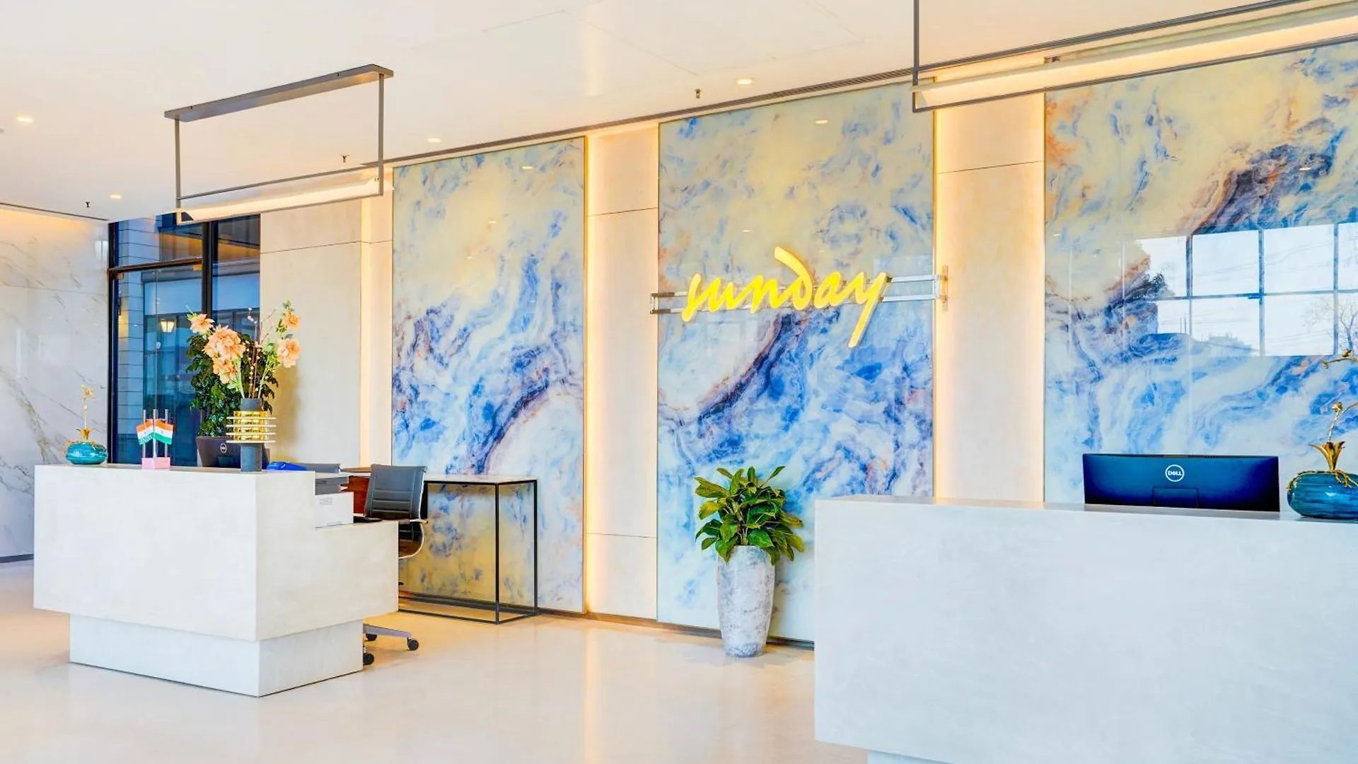 ****  Sunday Hotels And Residences Gurgaon India